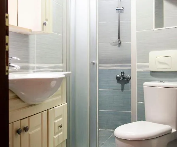 بياز كوناك ايفلري 4* داتْشا